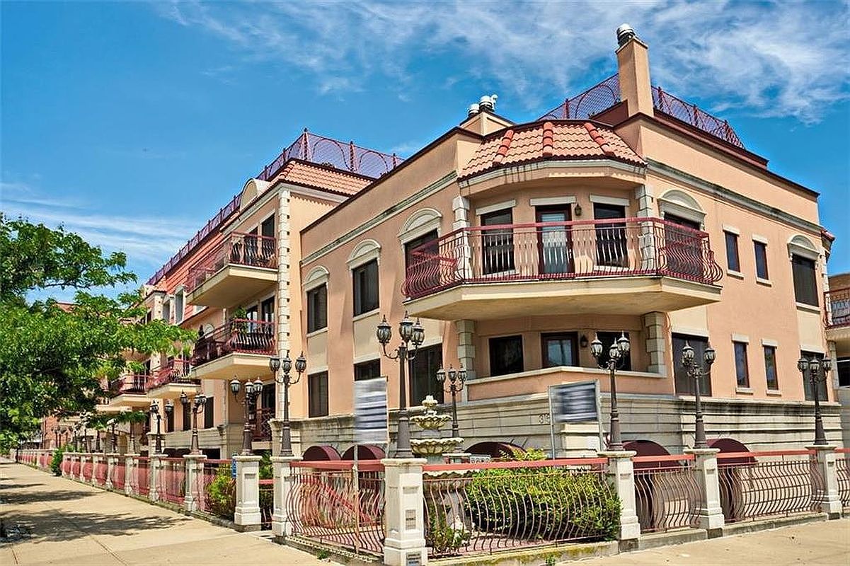 3165 Emmons Ave APT 3I Brooklyn, NY 11235 - Thumbnail 3