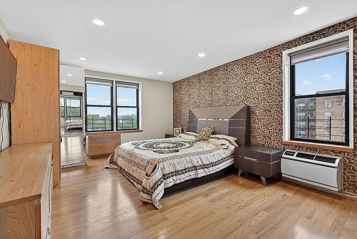 2546 E 13th St APT E16 Brooklyn, NY 11235 - Thumbnail 3
