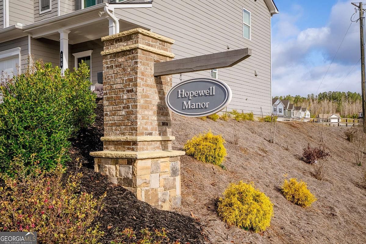 374 Treadstone Dr Dalton, GA 30720 - Thumbnail 3