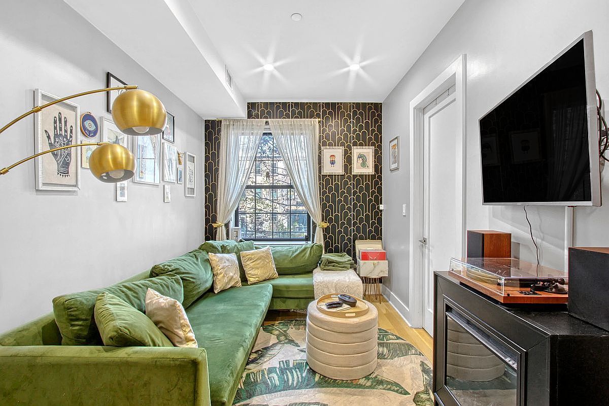 573 Gates Ave #2R Brooklyn, NY 11221 - Thumbnail 3