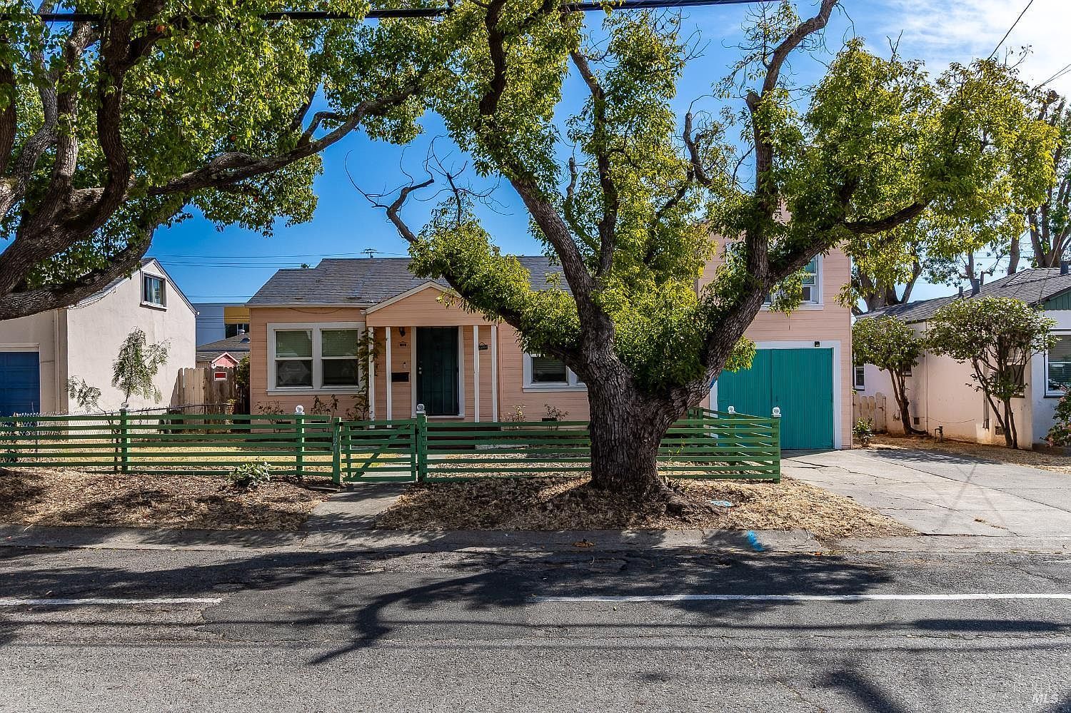 121 California St Vallejo, CA 94590 - Thumbnail 3