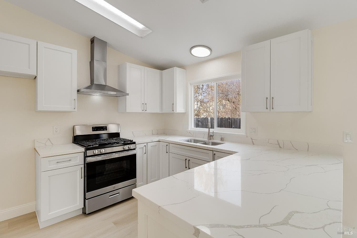 2555 Flosden Rd SPACE 8 American Canyon, CA 94503 - Thumbnail 3