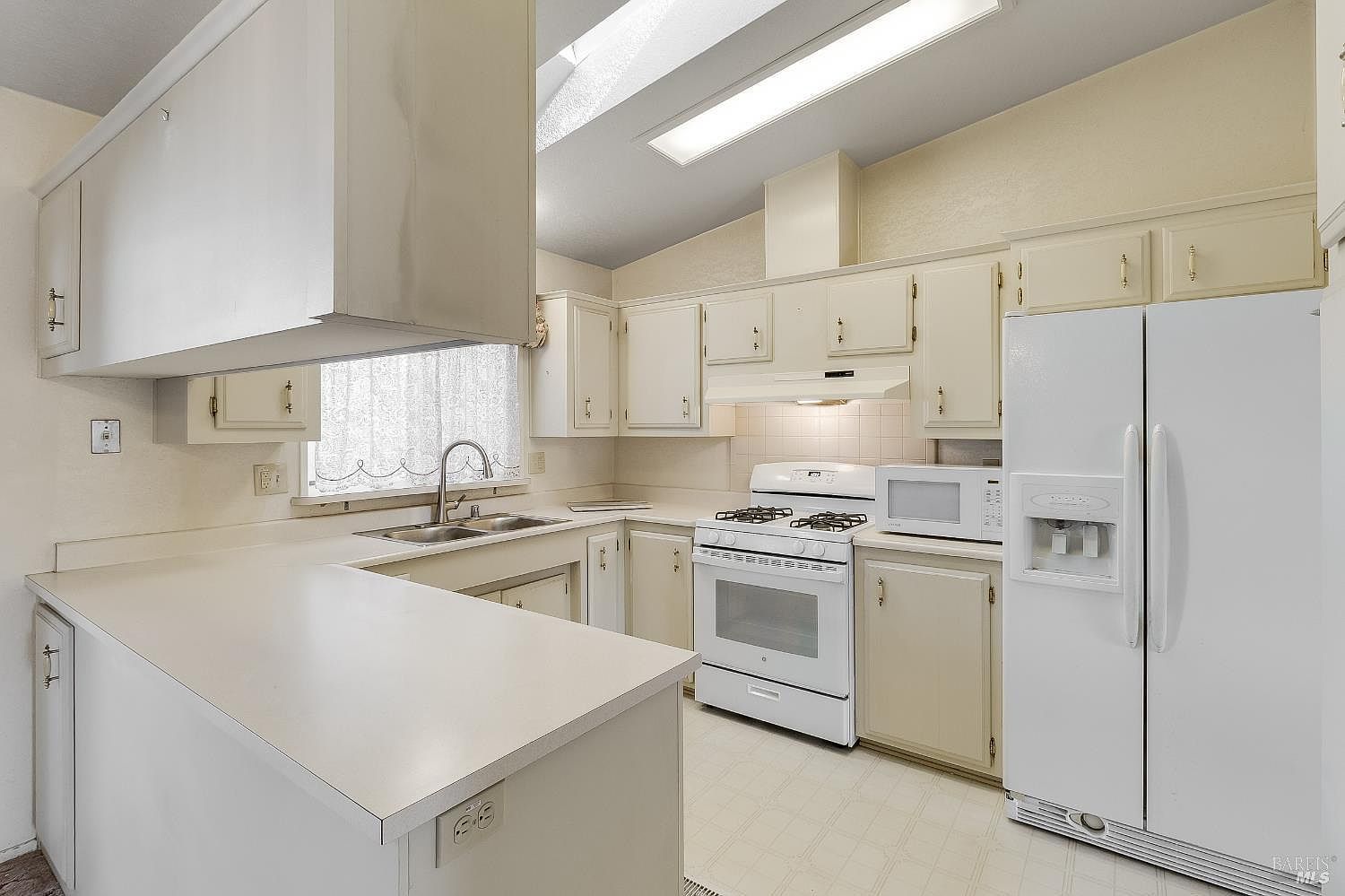 2555 Flosden Rd Space 65 American Canyon, CA 94503 - Thumbnail 3