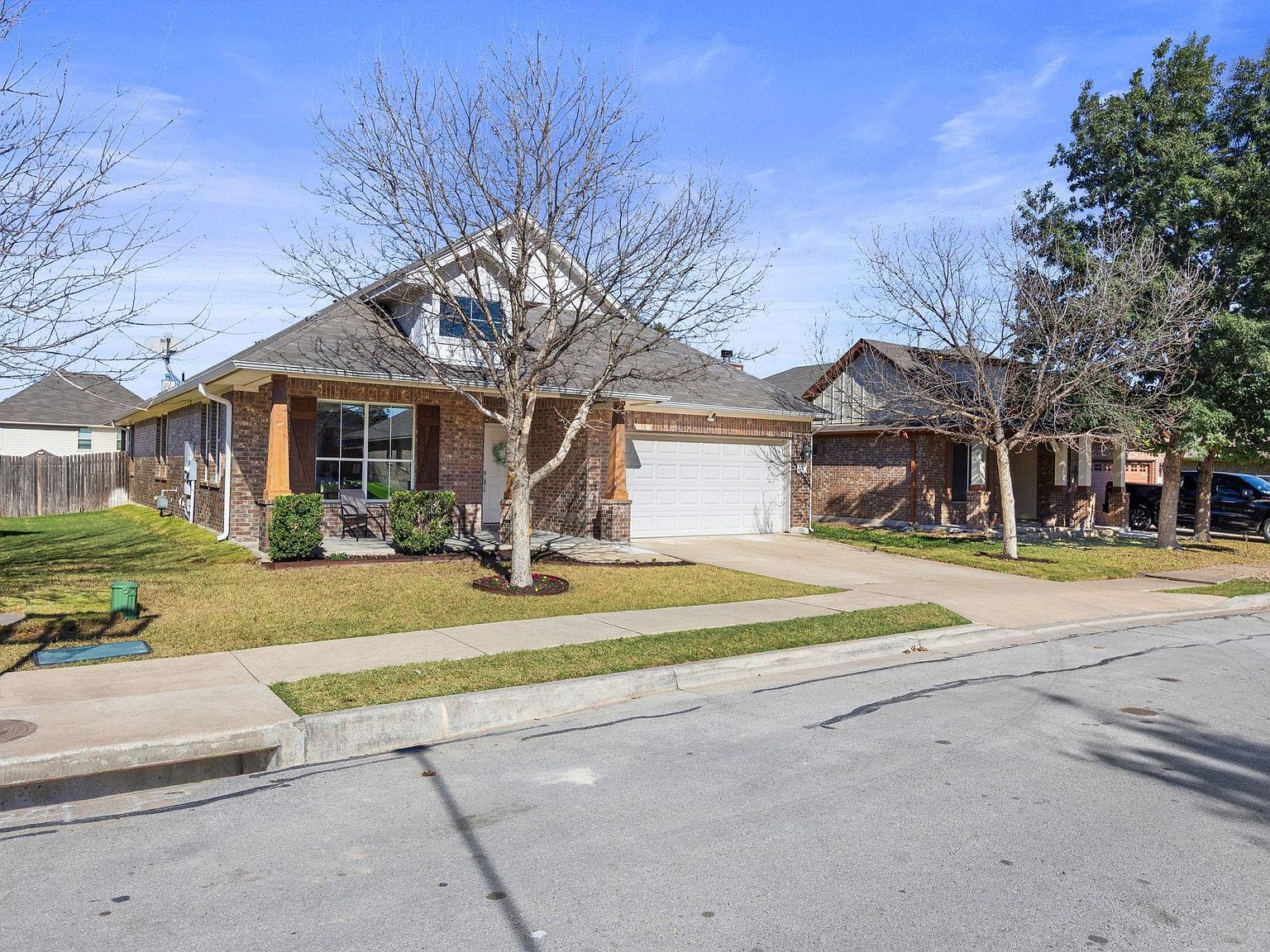 221 Blossom Valley Strm Buda, TX 78610 - Thumbnail 3