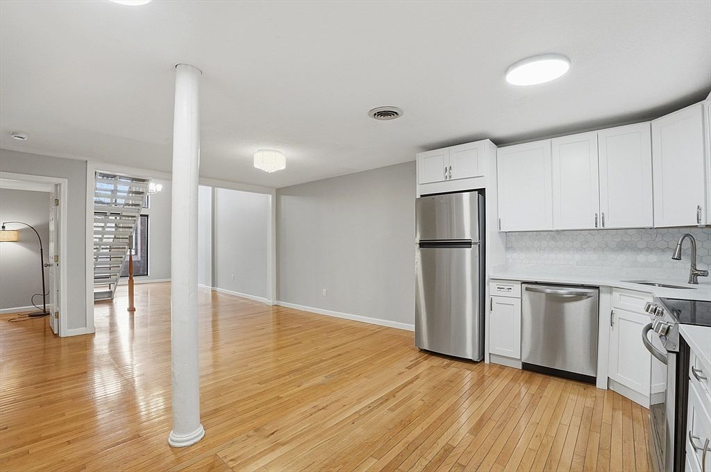 96 Old Colony Ave #215 Taunton, MA 02780 - Thumbnail 3