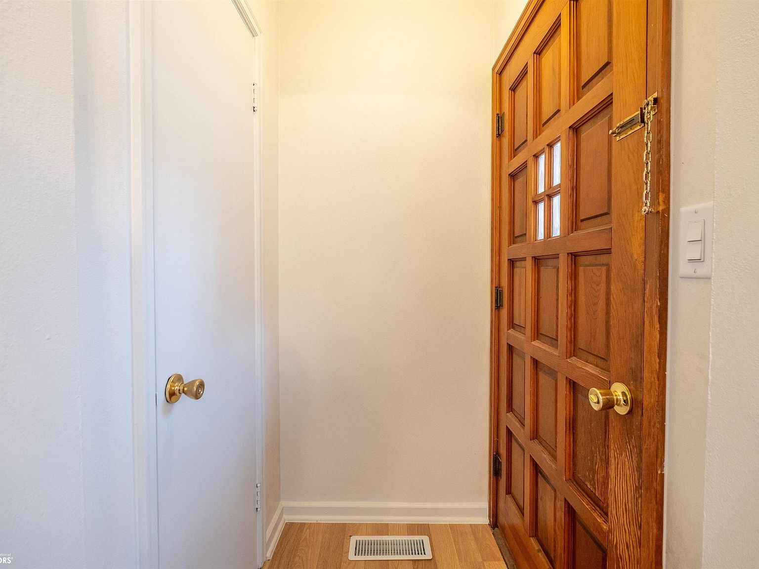 101 S 7th St Marshalltown, IA 50158 - Thumbnail 3