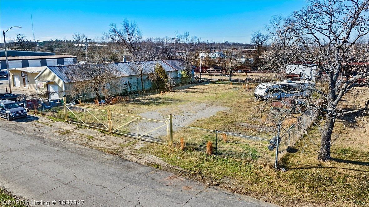 1710 & 1712 N 11th St Fort Smith, AR 72901 - Thumbnail 3