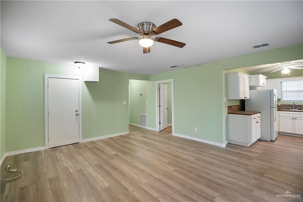 512 S 24th St Donna, TX 78537 - Thumbnail 3