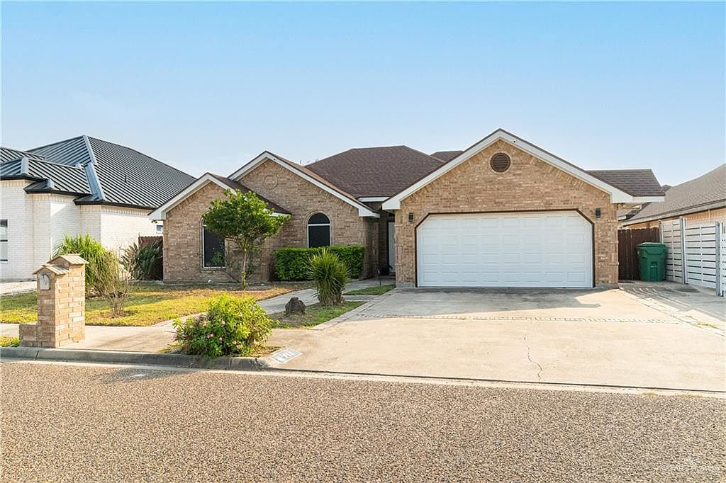 711 Grosbeak Ave Pharr, TX 78577 - Thumbnail 3