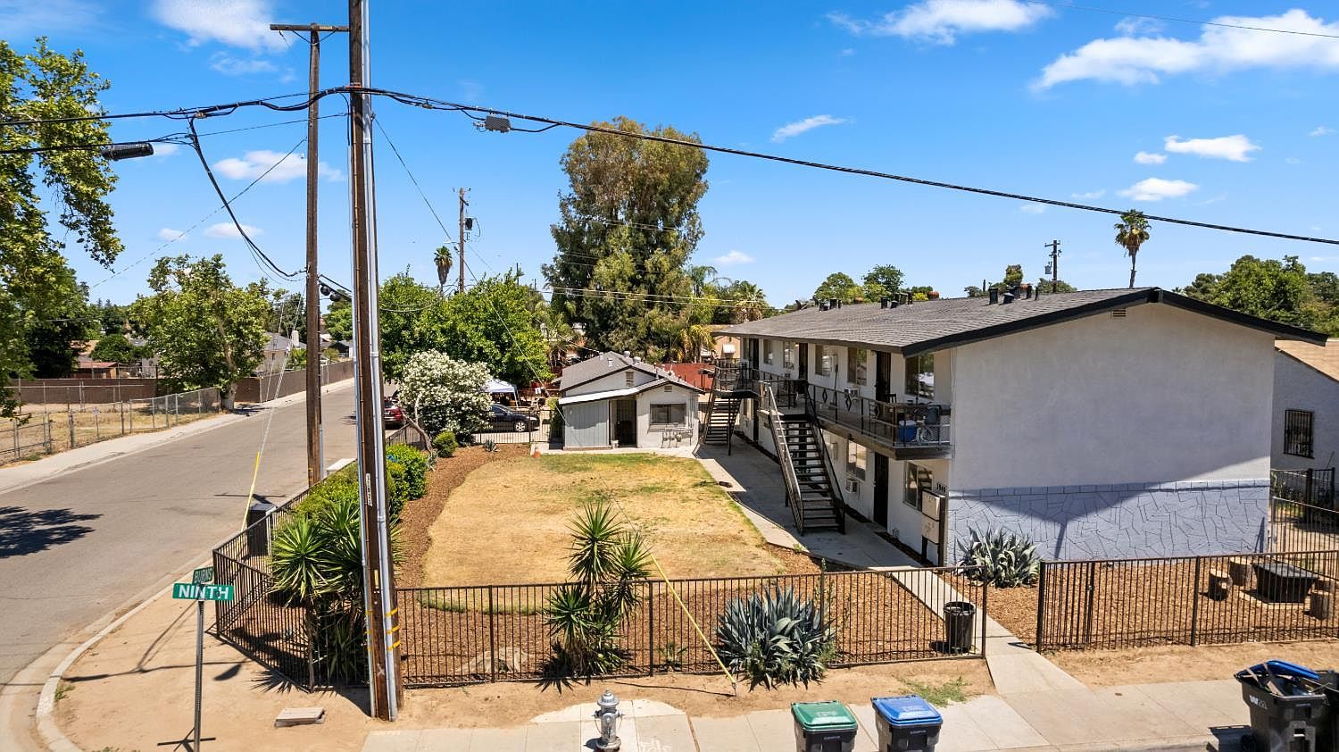 3940 E Burns Ave Fresno, CA 93725 - Thumbnail 3