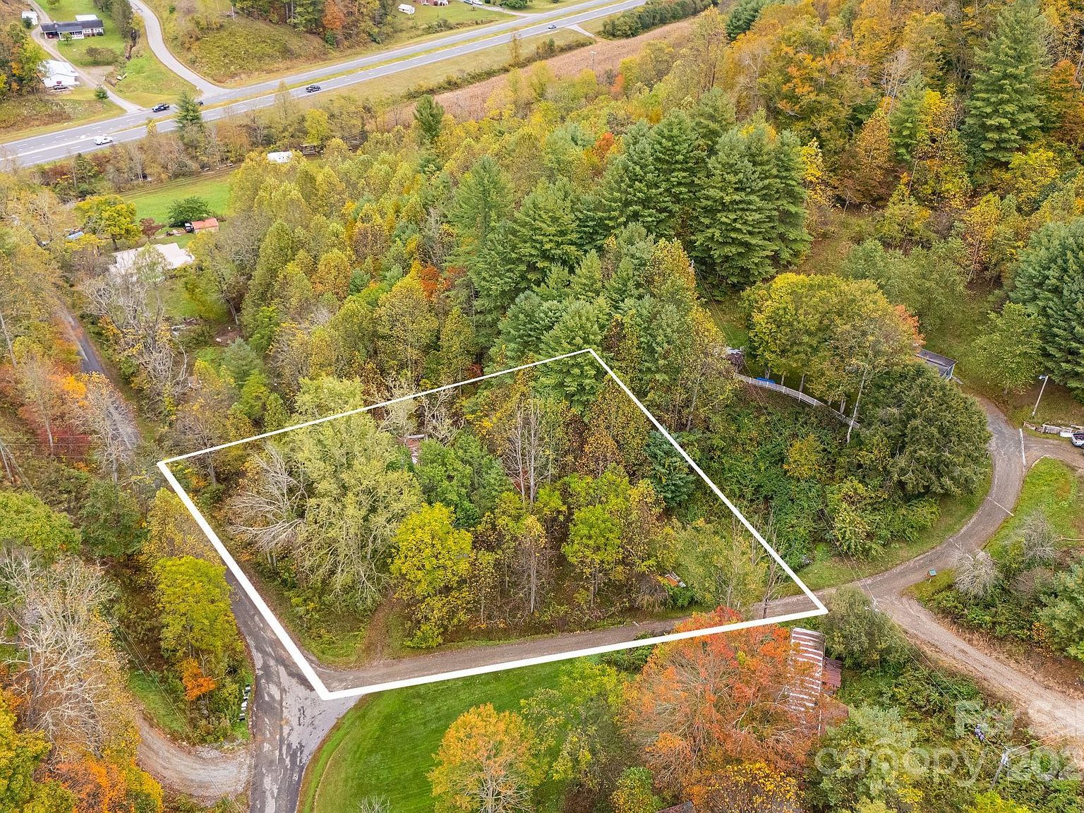 211 Evergreen Rd Burnsville, NC 28714 - Thumbnail 3