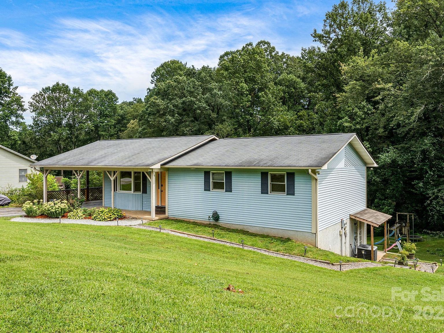 4155 Turnpike Rd Horse Shoe, NC 28742 - Thumbnail 3