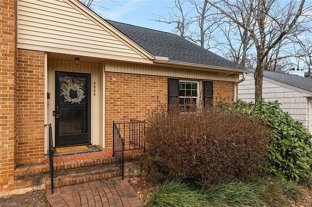 4004 Dogwood Dr Greensboro, NC 27410 - Thumbnail 3