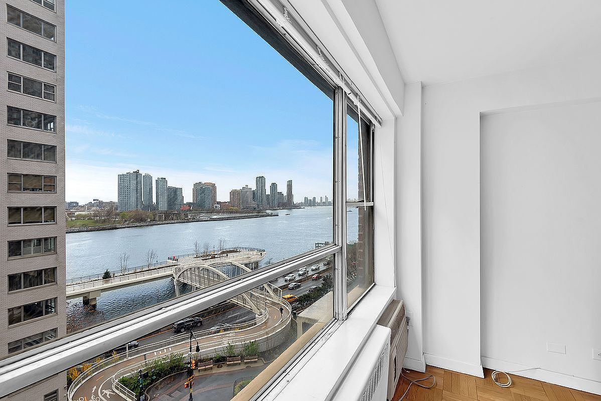 50 Sutton Pl S APT 8H New York, NY 10022 - Thumbnail 3