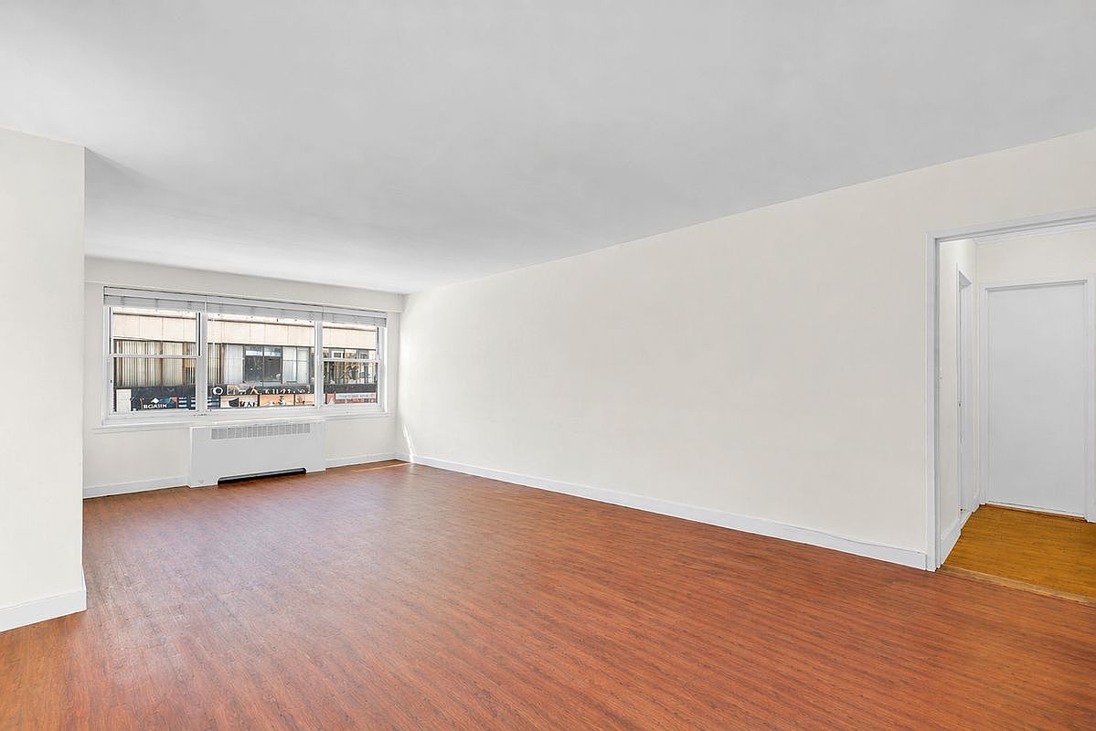 150 E 61st St APT 2D New York, NY 10065 - Thumbnail 3