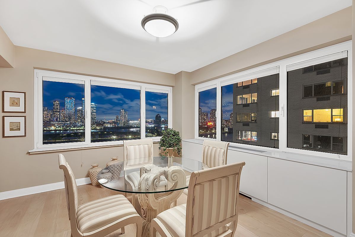 25 Sutton Pl S APT 9N New York, NY 10022 - Thumbnail 3