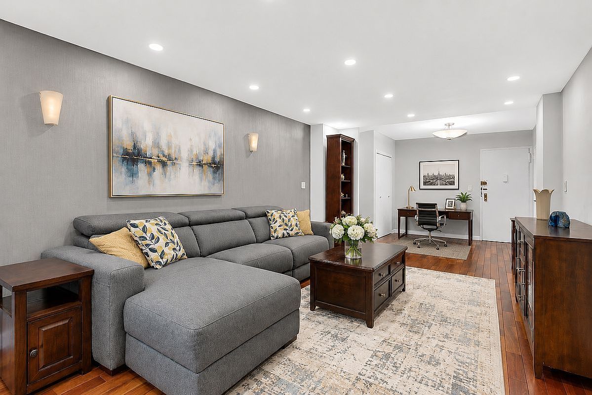 220 E 54th St APT 3C New York, NY 10022 - Thumbnail 3