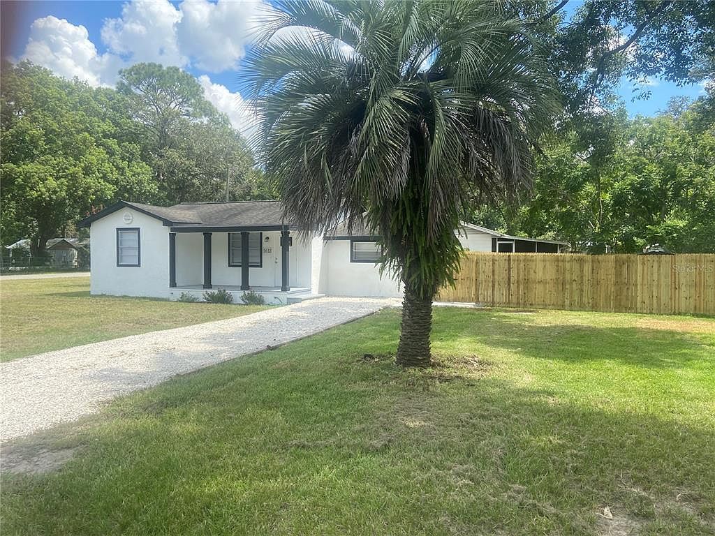 5612 16th St Zephyrhills, FL 33542 - Thumbnail 3