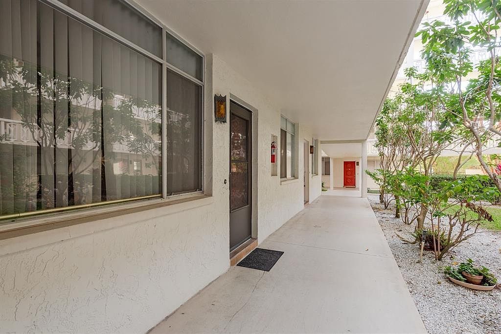 2630 Pearce Dr UNIT 102 Clearwater, FL 33764 - Thumbnail 3