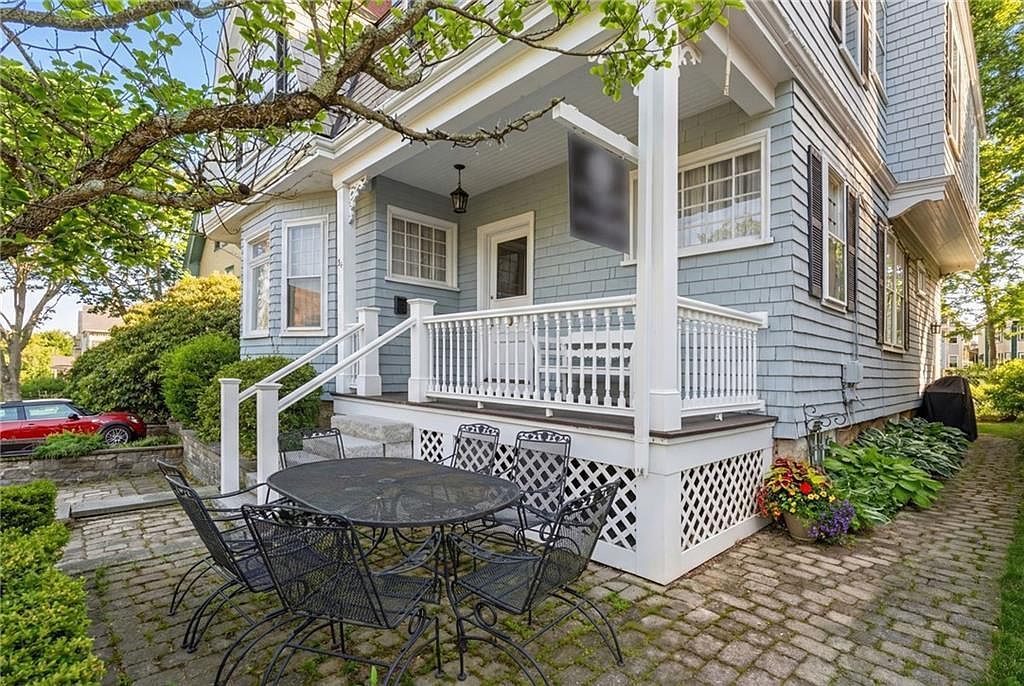 34 Bull St Newport, RI 02840 - Thumbnail 3
