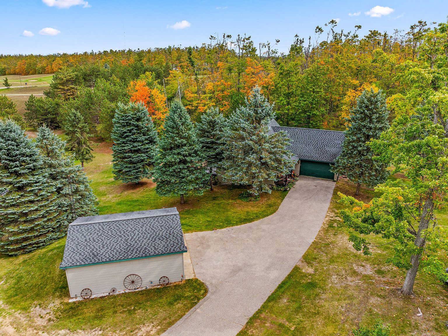 4016 Marquardt Rd Gaylord, MI 49735 - Thumbnail 3