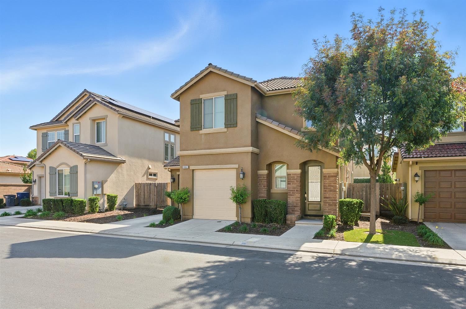 2059 E Axelson Dr Fresno, CA 93730 - Thumbnail 3