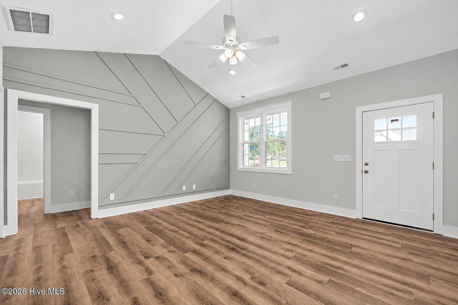 105 W Westbrook St Wallace, NC 28466 - Thumbnail 3