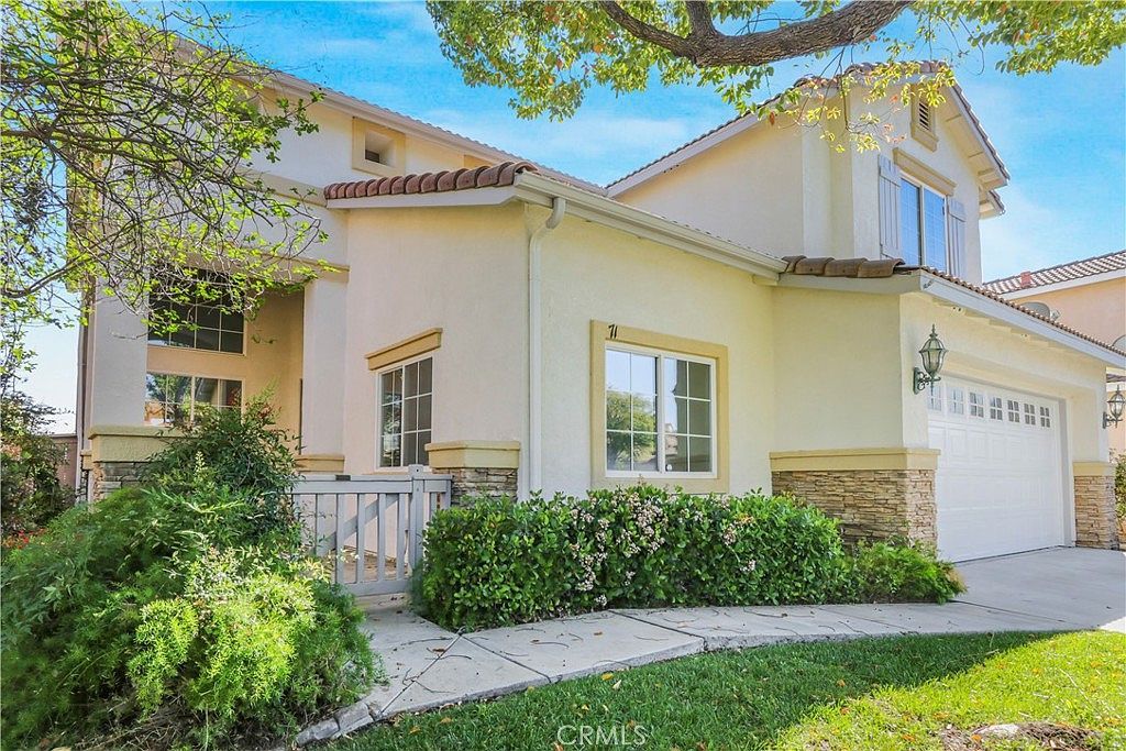 71 Villa Valtelena Lake Elsinore, CA 92532 - Thumbnail 3