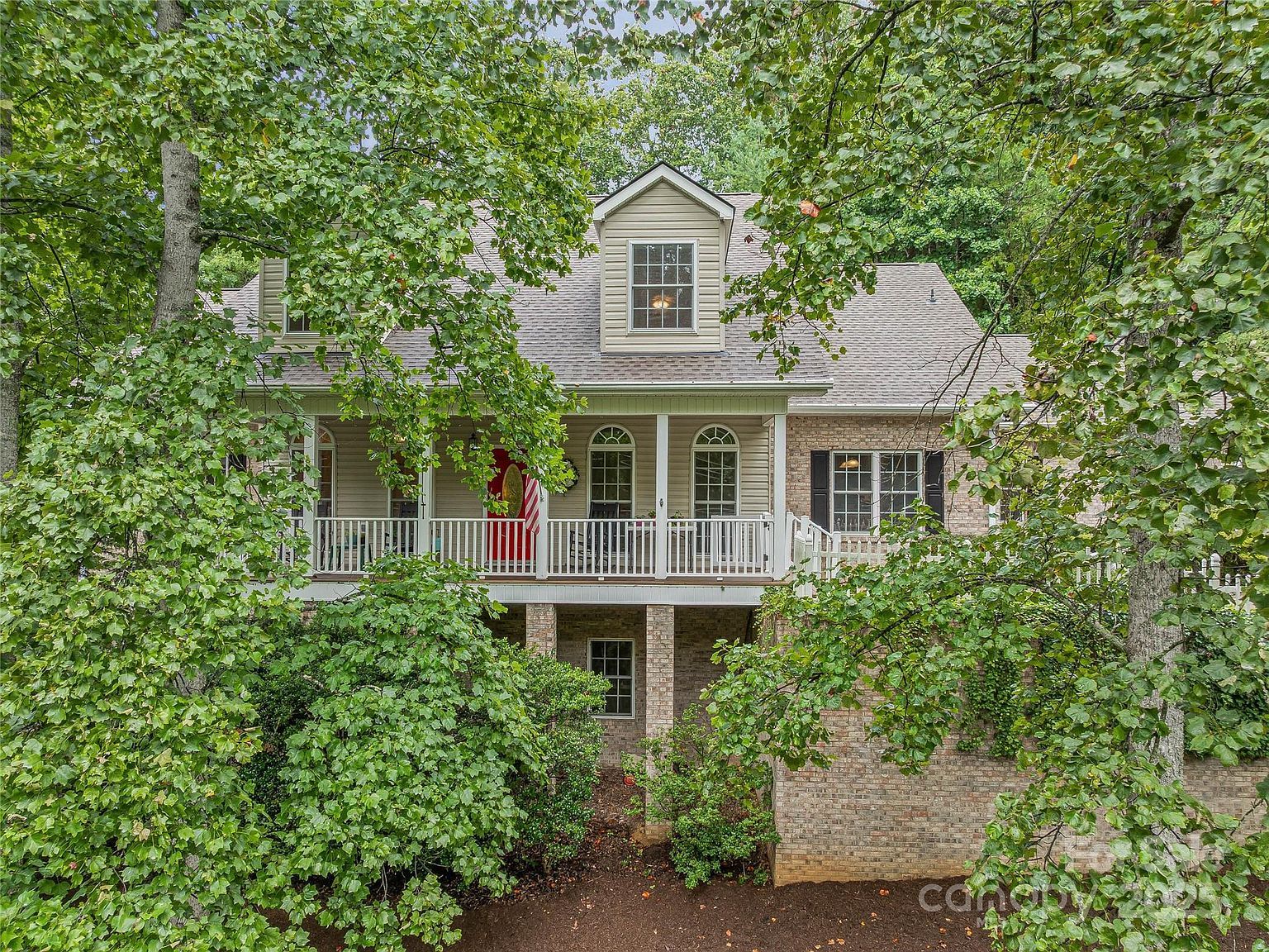 808 Old Fort Rd Fairview, NC 28730 - Thumbnail 3