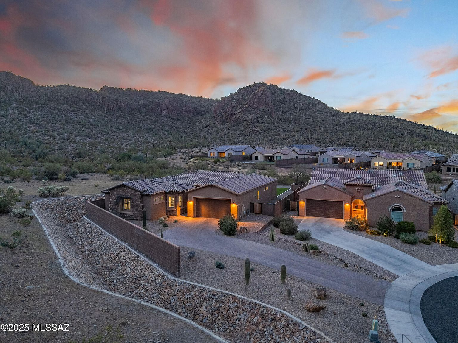 8295 N Lone Ranger Rd Tucson, AZ 85743 - Thumbnail 3