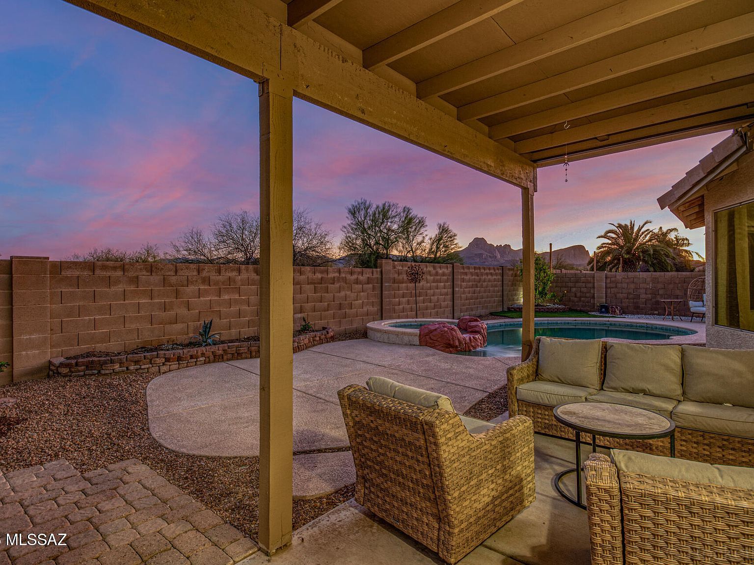 9496 N Weather Hill Dr Tucson, AZ 85743 - Thumbnail 3