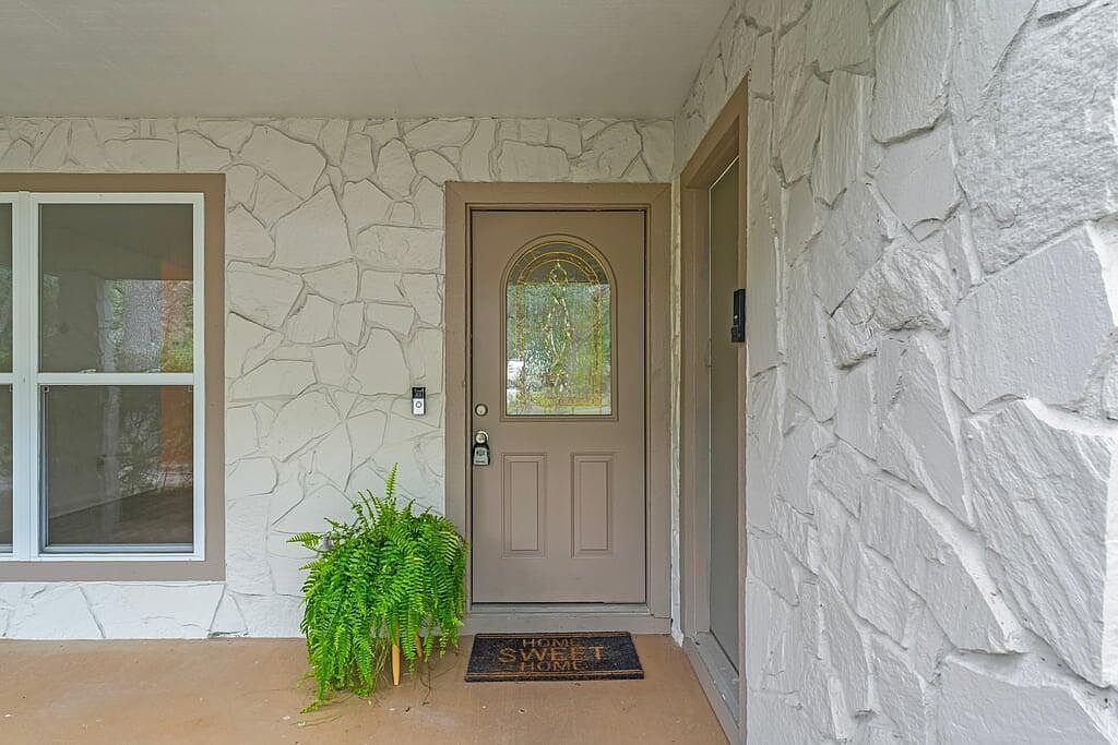 606 Greenwood Cv E Niceville, FL 32578 - Thumbnail 3