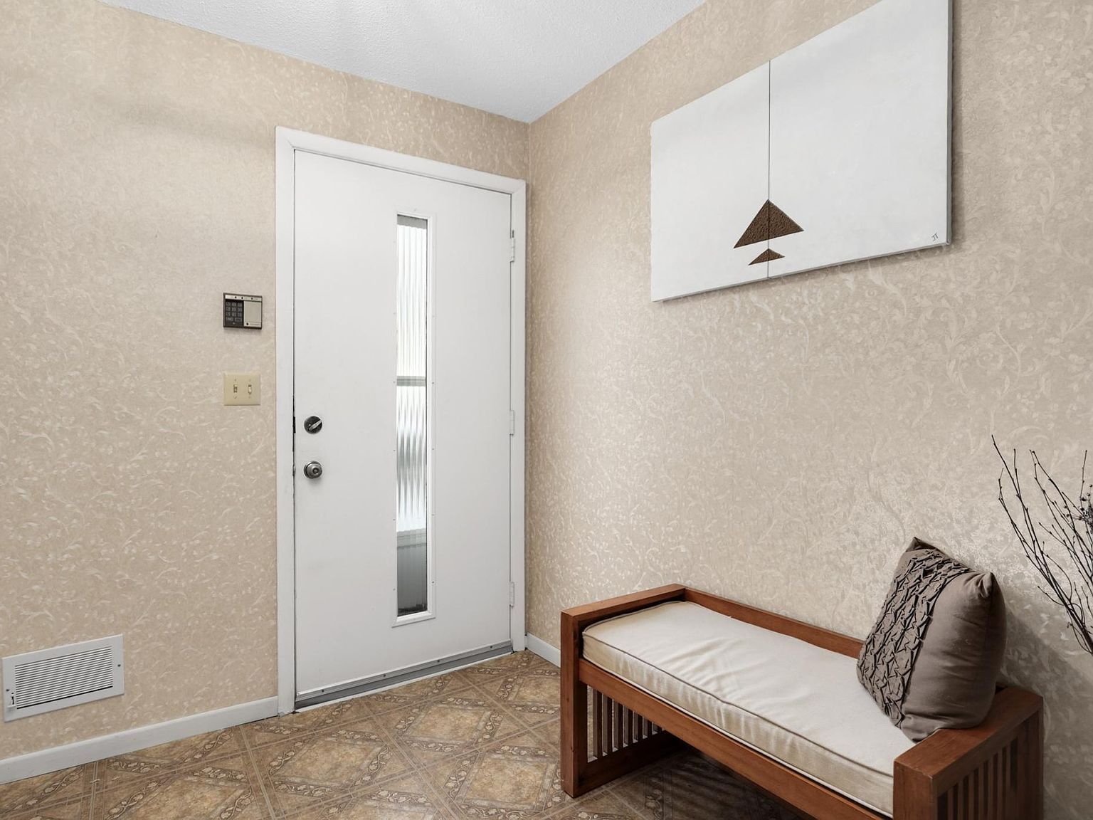 2328 Dorland Ct Maplewood, MN 55119 - Thumbnail 3