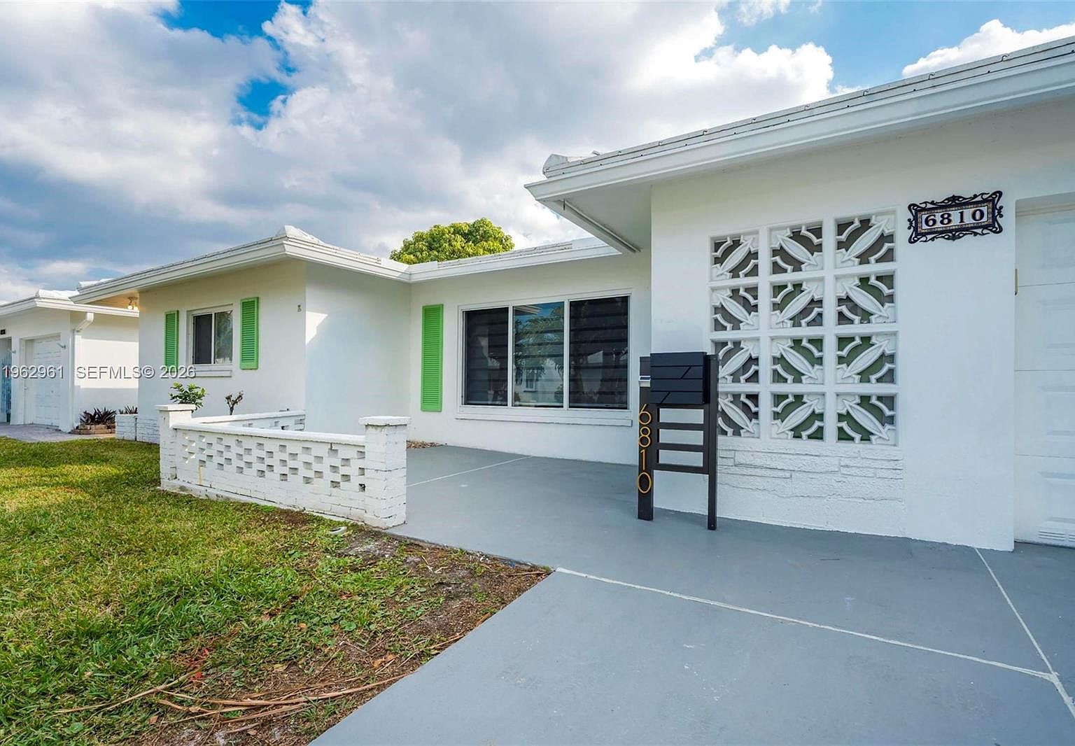 6810 NW 74th Pl Tamarac, FL 33321 - Thumbnail 3