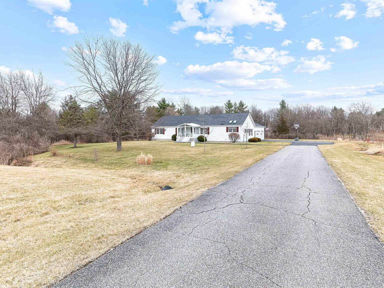 813 Mount Philo Rd Shelburne, VT 05482 - Thumbnail 3