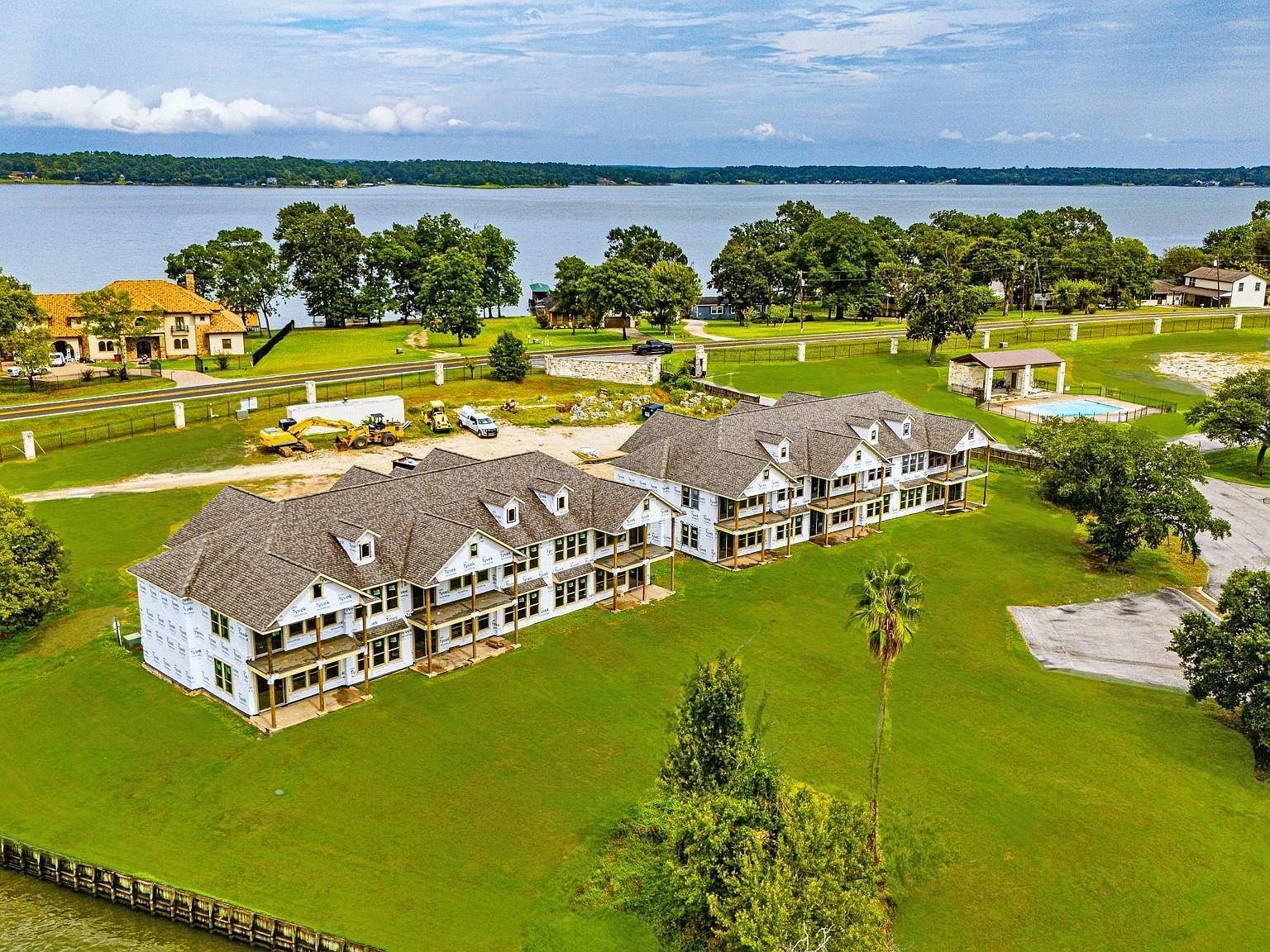 2112 Fm 3186 #D1 Onalaska, TX 77360 - Thumbnail 3