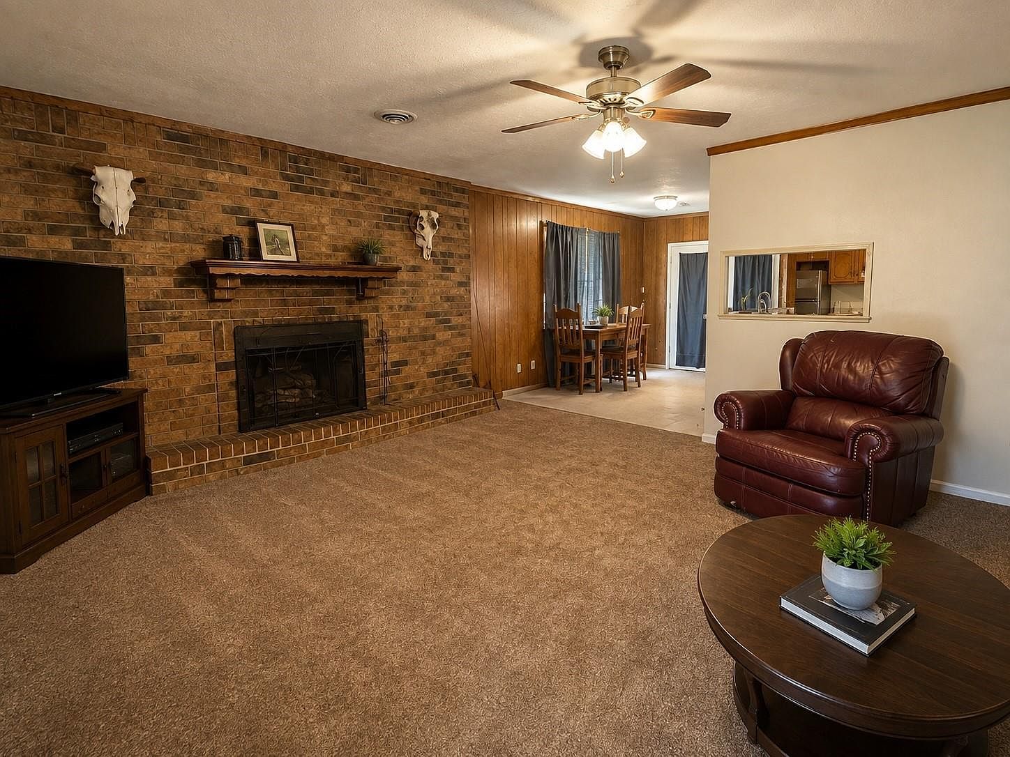 210 Holly Lk W Livingston, TX 77351 - Thumbnail 3