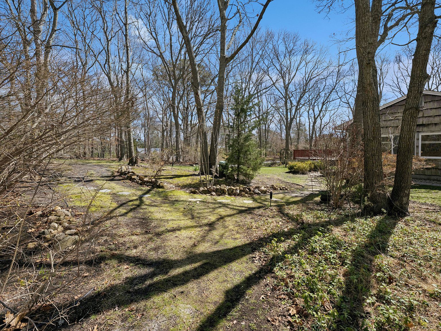 6 Columbine Ave S Hampton Bays, NY 11946 - Thumbnail 3