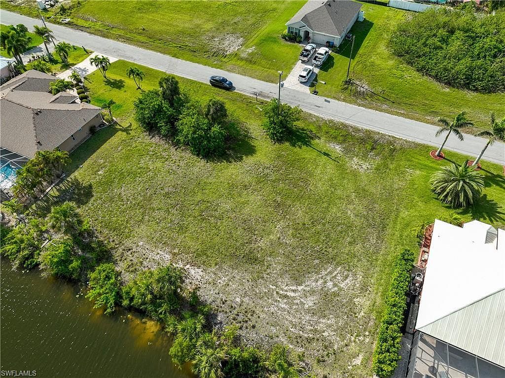 2905 NW 3rd Ter Cape Coral, FL 33993 - Thumbnail 3