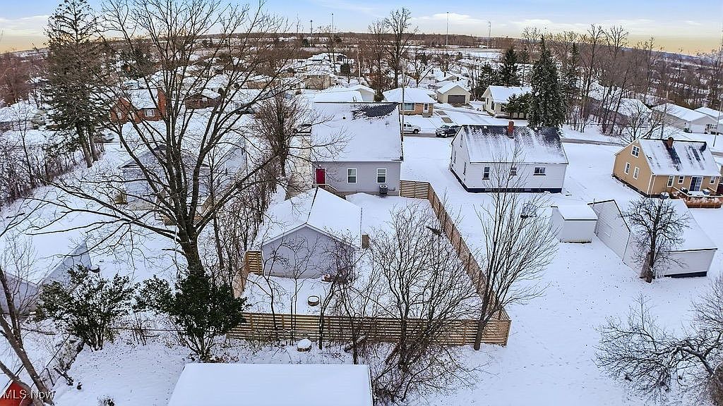 22711 Vera St Warrensville Heights, OH 44128 - Thumbnail 3