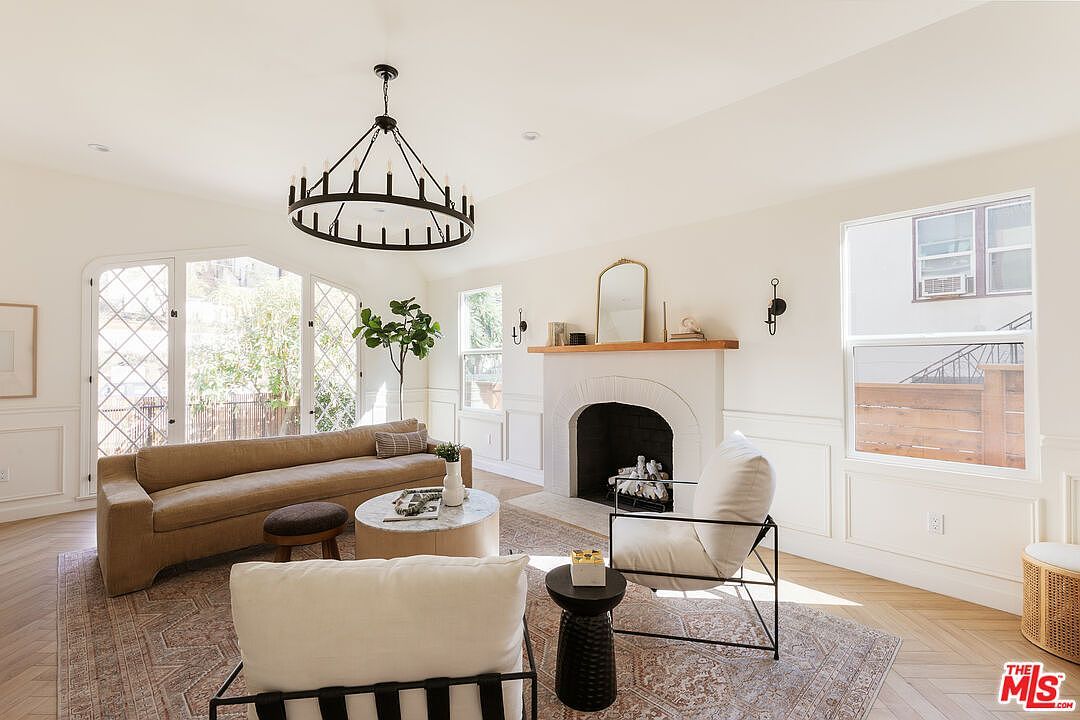 3818 Tracy St Los Angeles, CA 90027 - Thumbnail 3