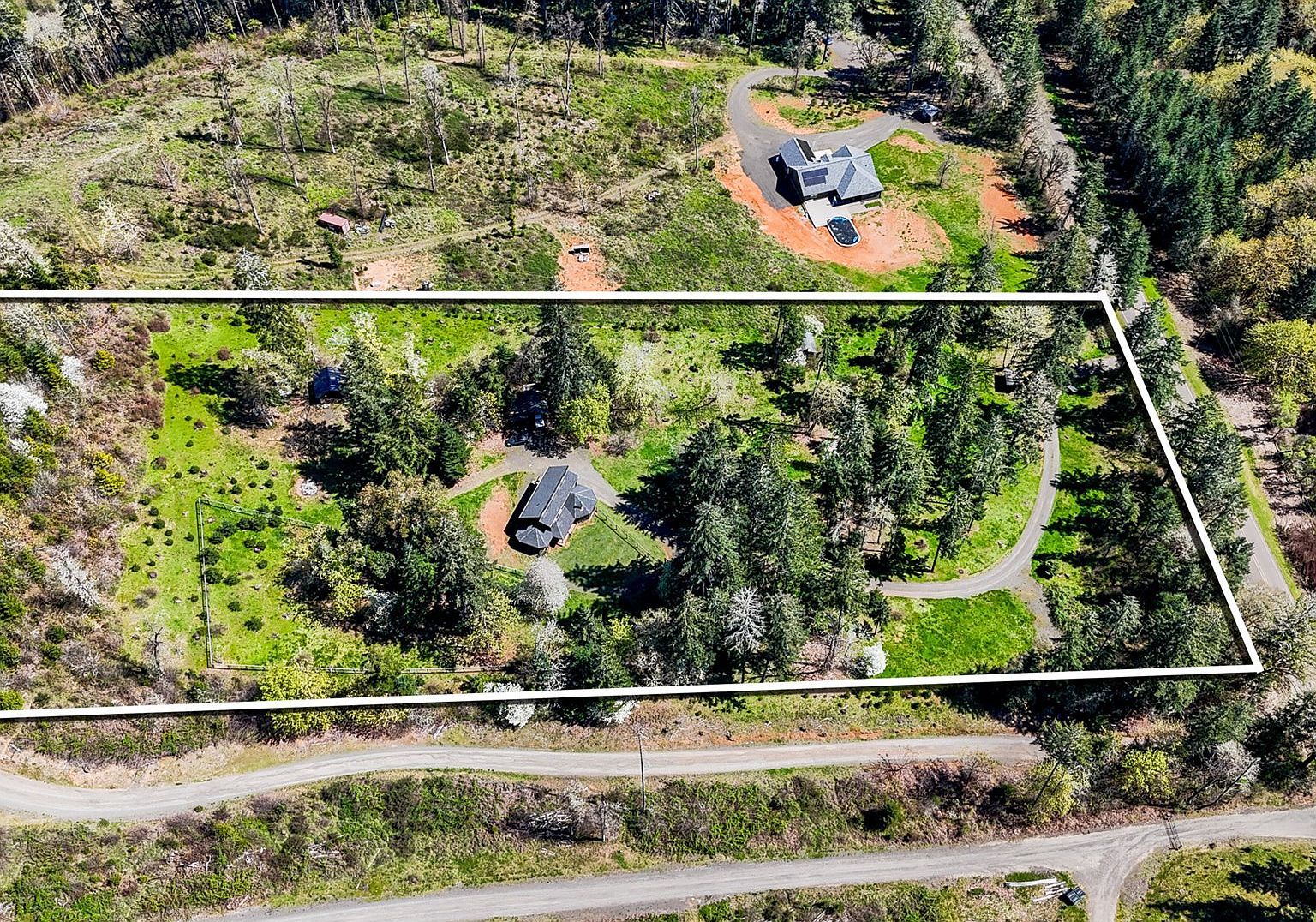 24691 Hall Rd Cheshire, OR 97419 - Thumbnail 3