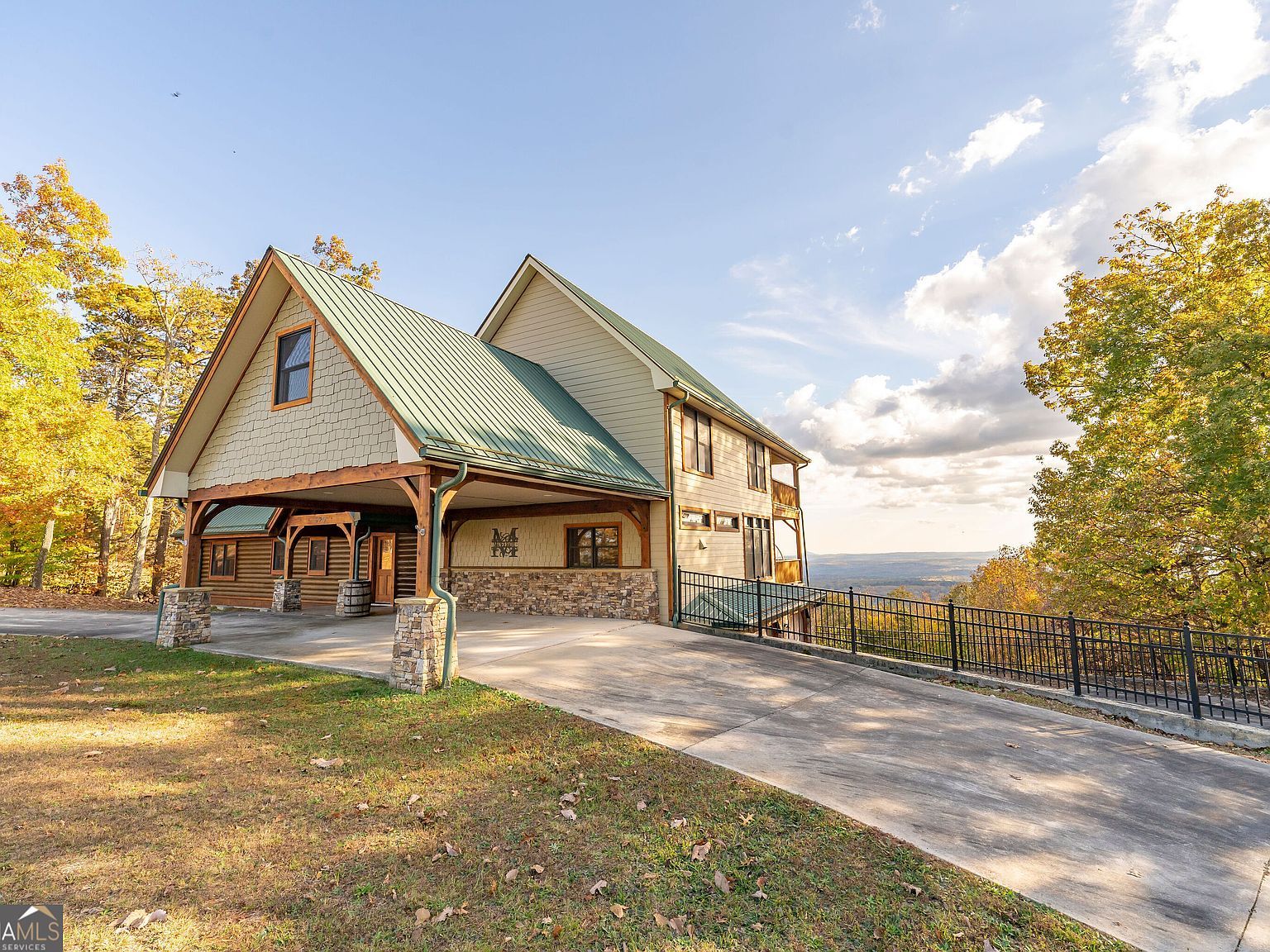 929 Hickory Nut Mountain Rd Clarkesville, GA 30523 - Thumbnail 3