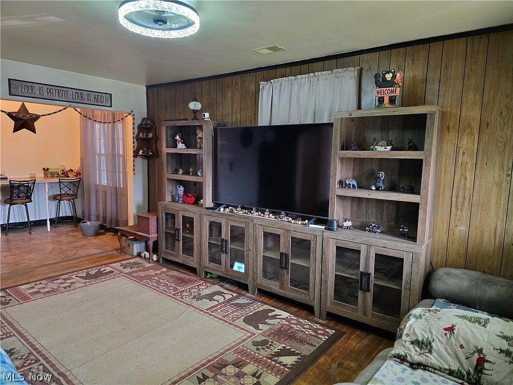 4815 4th Ave Parkersburg, WV 26101 - Thumbnail 3