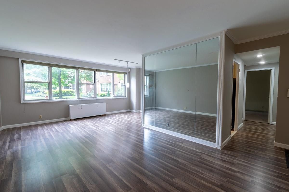 240 Garth Rd APT 2G2 Scarsdale, NY 10583 - Thumbnail 3