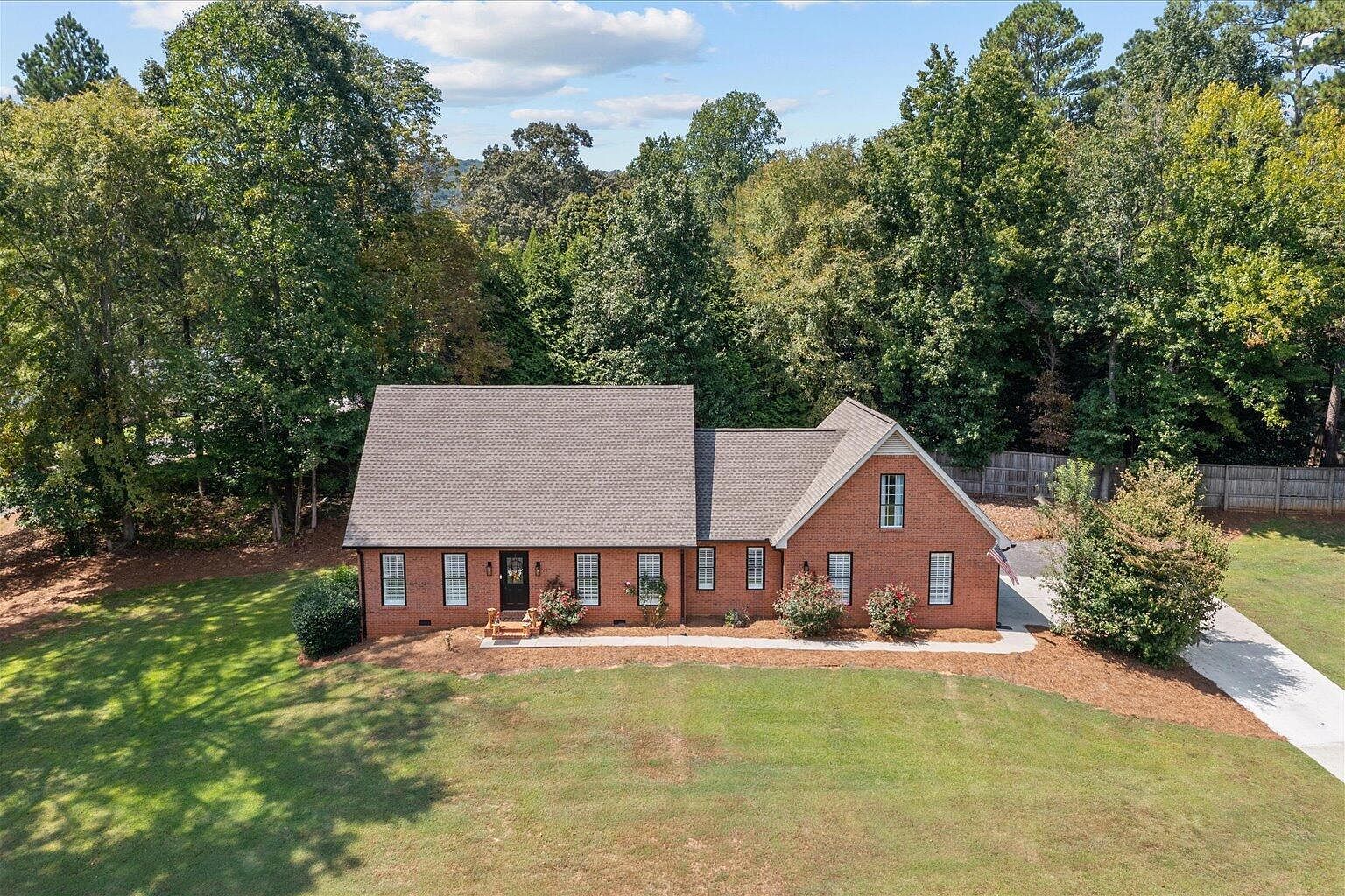 2654 Foxmore Cir Dalton, GA 30720 - Thumbnail 3
