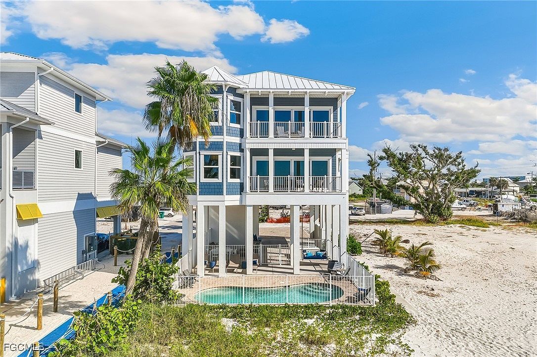 70 Avenue E Fort Myers Beach, FL 33931 - Thumbnail 3