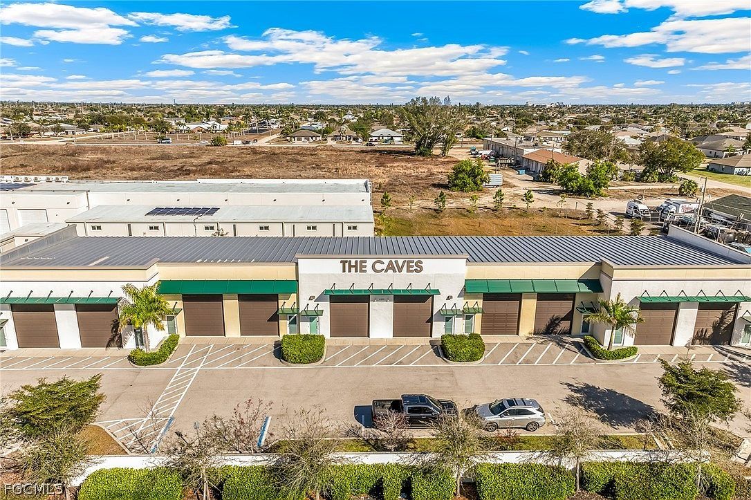 4335 SW 9th Ave #7 Cape Coral, FL 33914 - Thumbnail 3