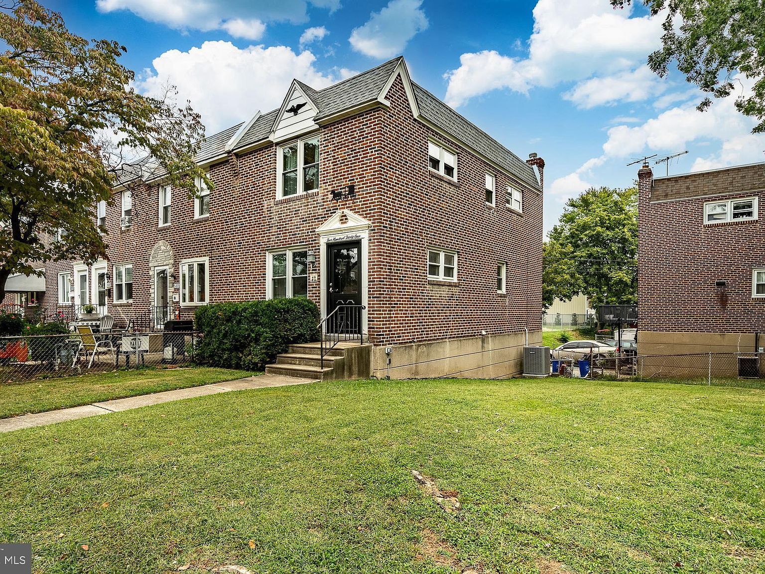 531 Chester Ave Clifton Heights, PA 19018 - Thumbnail 3