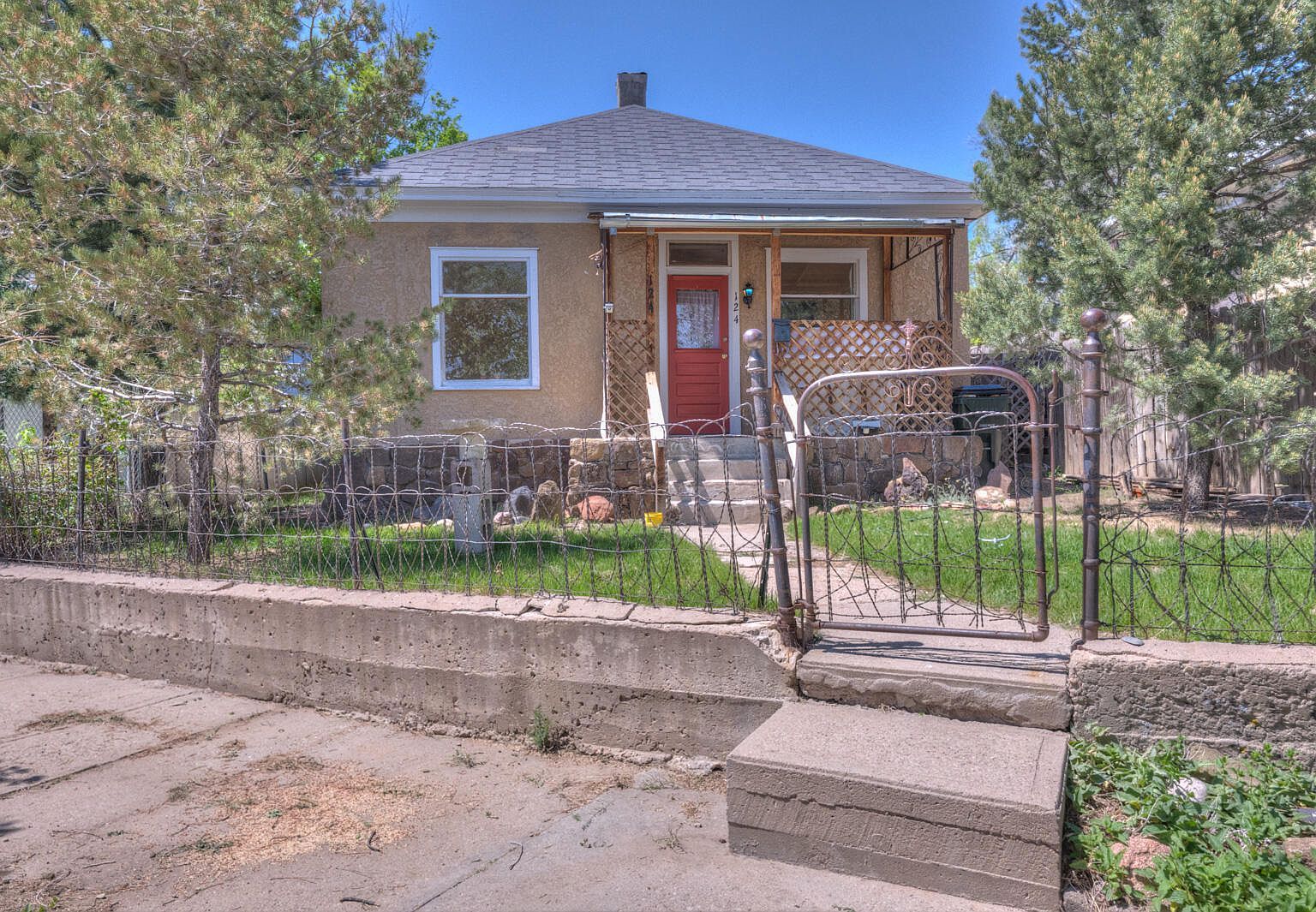 124 W 1st St Walsenburg, CO 81089 - Thumbnail 3